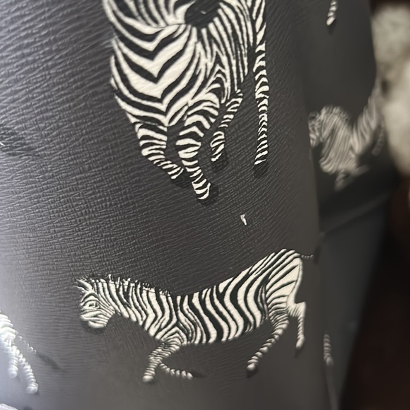 Kate Spade Zebra Purse - Picture 2 of 12